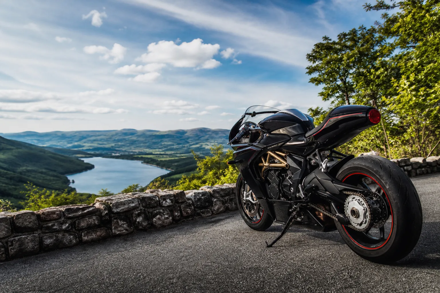 Motoros túraútvonalak Magyarországon Superveloce-zal